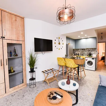 Comfy Dots Apartment Larissa Exterior photo