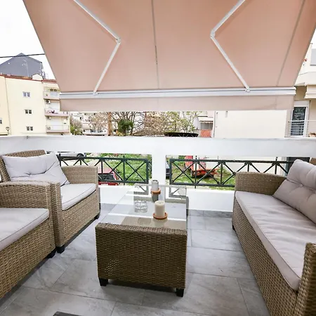 Comfy Dots Apartment Larissa Exterior photo