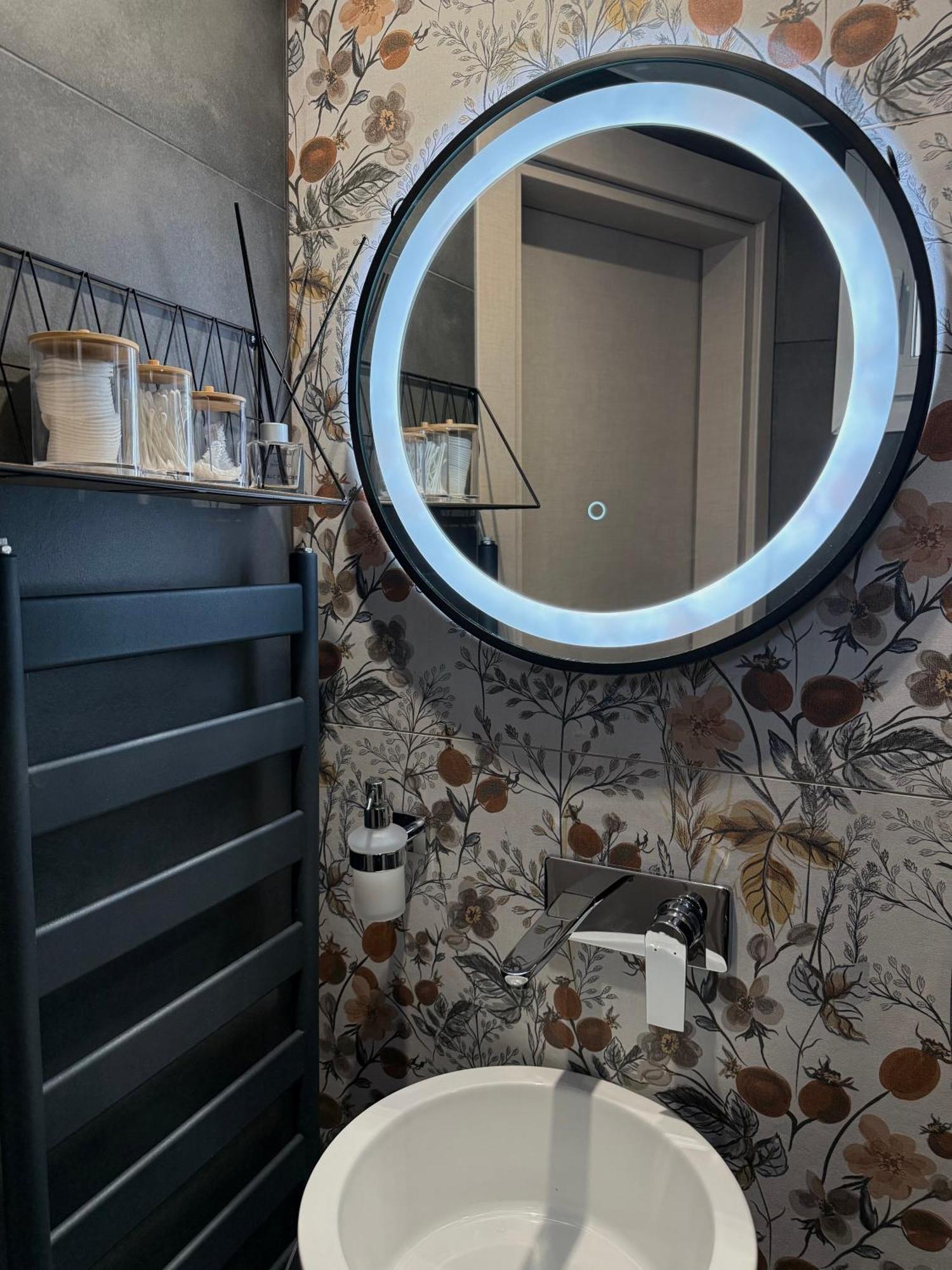 Comfy Dots Apartment